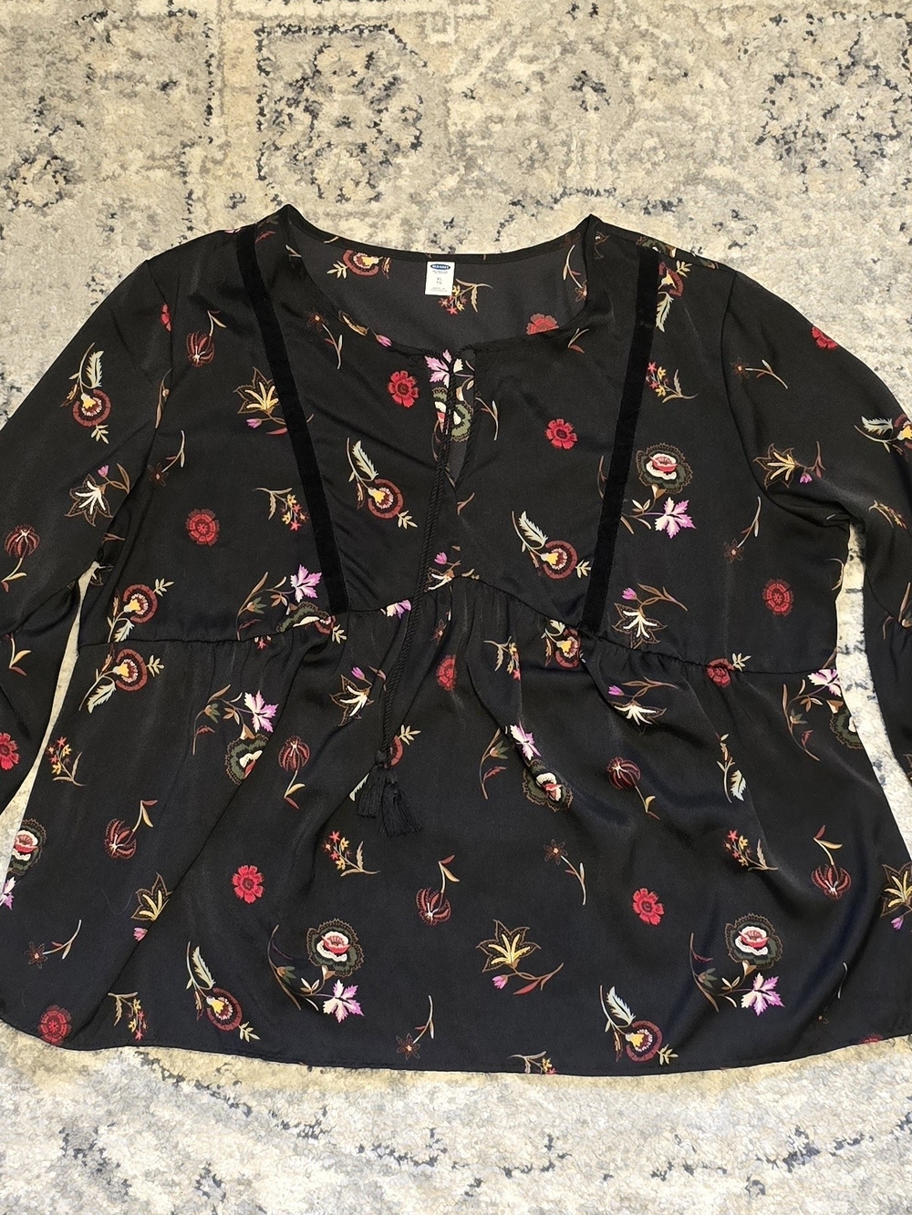 Old Navy Black Floral Peasant Tunic with Tassel Tie XL